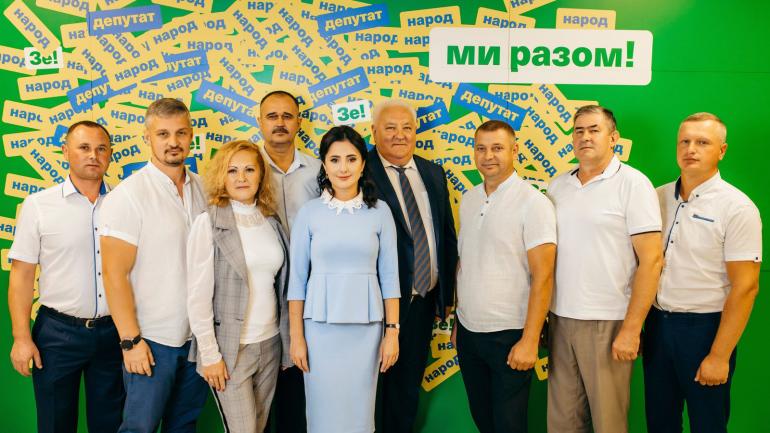 Хто на Вінниччині йде зі &laquo;Слугою Народу&raquo;**