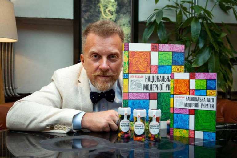 Ідею написання книги "Національна ідея модерної України" Мухарський виношував 27 років