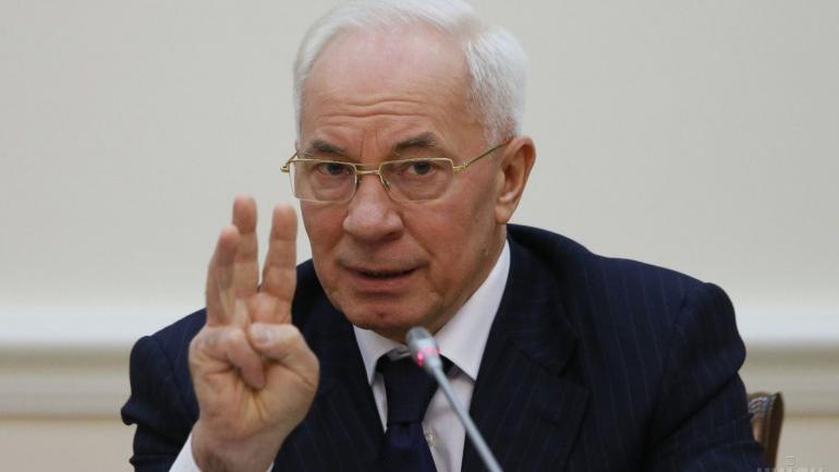 З Азарова та Ставицького зняли санкції