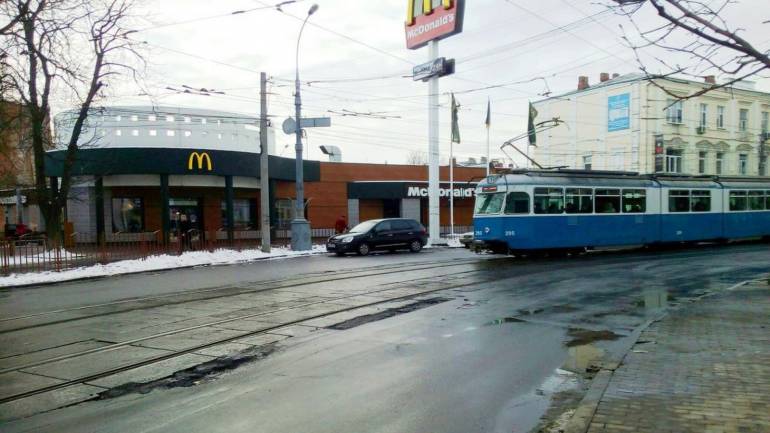 У Вінниці на Соборній перейменували дві зупинки