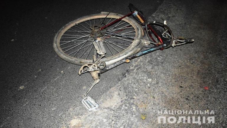 На Вінниччині водій під час обгону насмерть збив велосипедиста