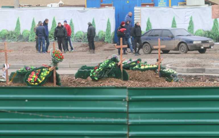 На сабарівському кладовищі у Вінниці ховають потайки