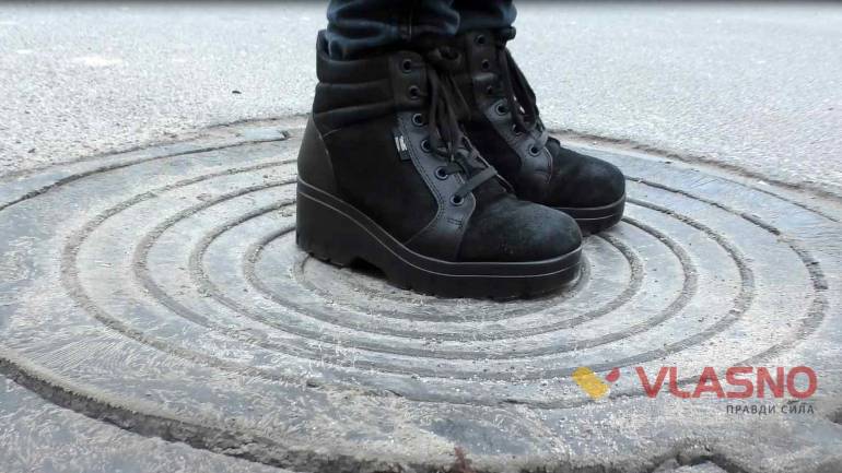 Таємниці каналізаційних люків. Давно забуте старе чи економ-варіант по-новому? (ВІДЕО)