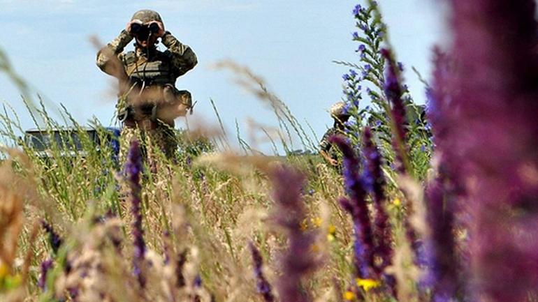В зоні ООС поранили трьох військових