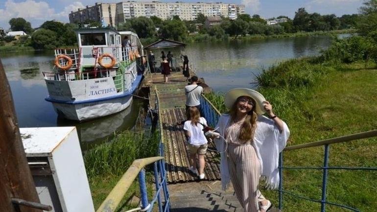 &ldquo;Як козаки по Бугу ходили&rdquo;: під час екскурсії на теплоході вінничан пригостять медовухою