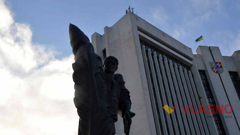 &laquo;Василь Стус ніколи не ховався&raquo;: вінничани заспівали щедрівки до дня народження поета (ФОТО)