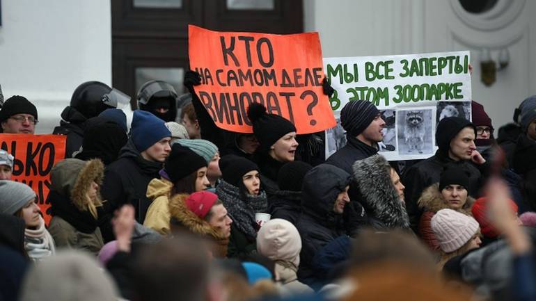 Жителі Кемерова вийшли на мітинг та вимагають розказати правду про кількість загиблих