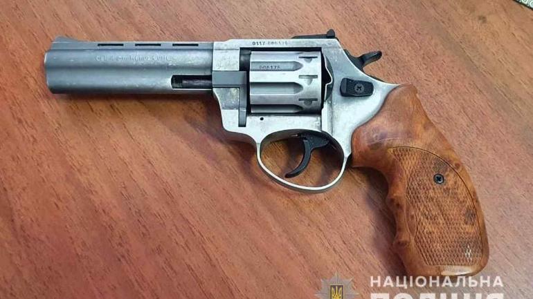 У Літинському районі через конфлікт сталася стрілянина