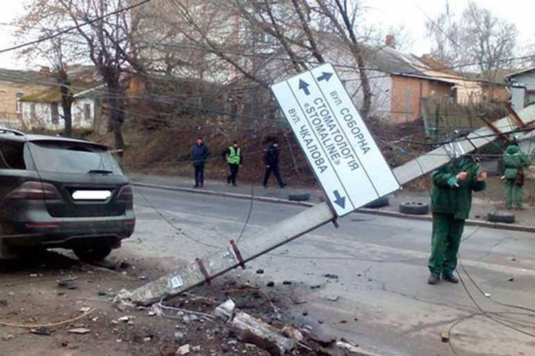 ДТП на вулиці Магістратській у Вінниці фото