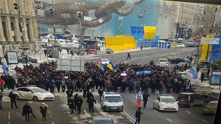 У Києві відбулися сутички під Радою, є постраждалі