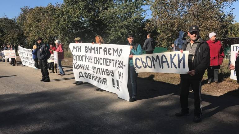 Селяни на Вінниччині вийшли на акцію аби зупинити &laquo;Людавського монстра&raquo; (ФОТО)