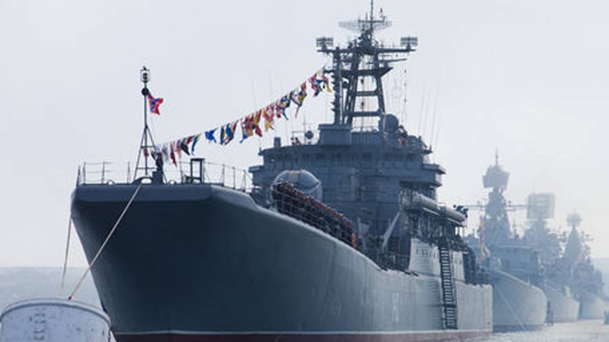 Російський Чорноморський флот у повній бойовій готовності очікує провокацій зі сторони України