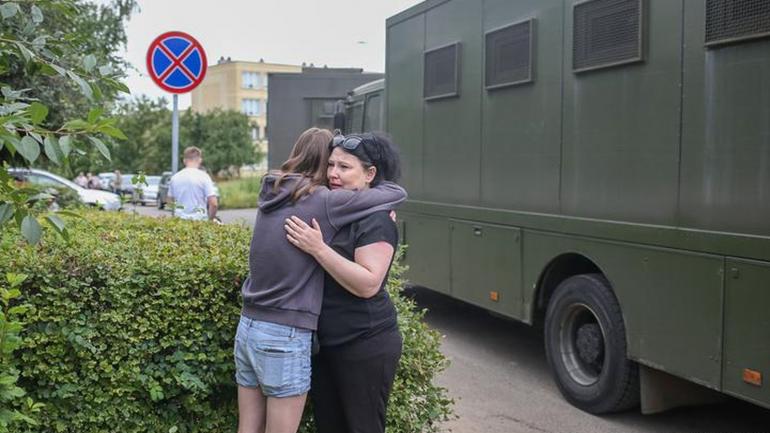 У Білорусі з СІЗО почали відпускати затриманих на протестах