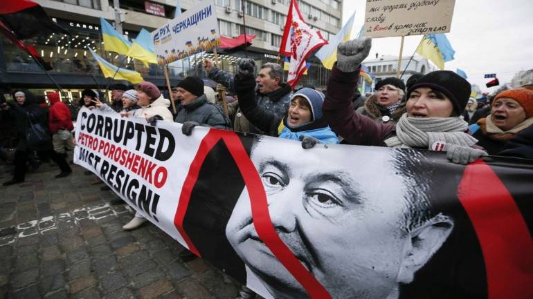 У Києві одночасно проходять декілька заходів із вшанування пам'яті Героїв Небесної сотні