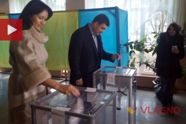 Гройсман на виборах у Вінниці фото
