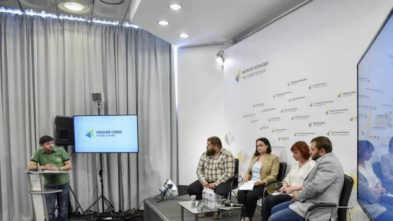 Медична реформа не дієва, якщо не подолати корупційні схеми на місцях &ndash; експерти