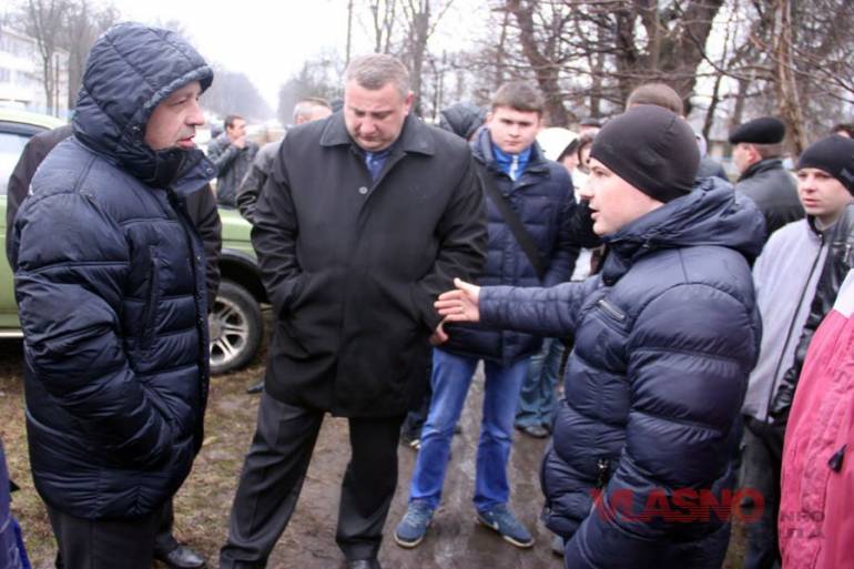 Мешканці Нової Греблі хочуть виселити кримських татар  