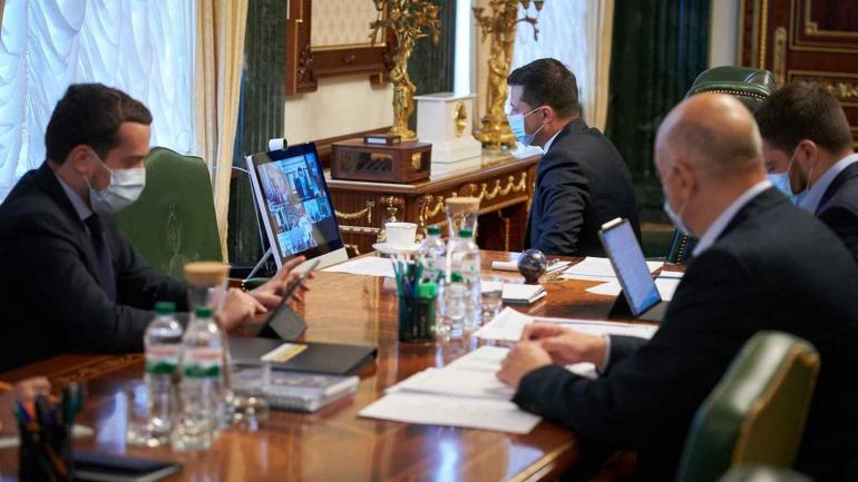 Зеленський пропонує продовжити карантин в Україні на місяць