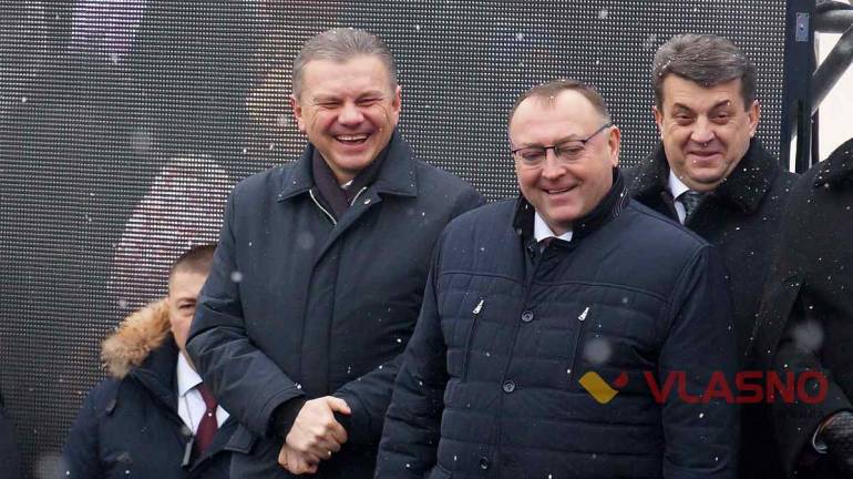 Першоквітневий фоторепортаж: вінницькі політики в кадрі (ФОТО)