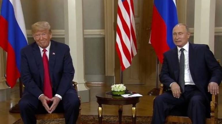 Трамп та Путін прибули на зустріч у форматі віч-на-віч із запізненням