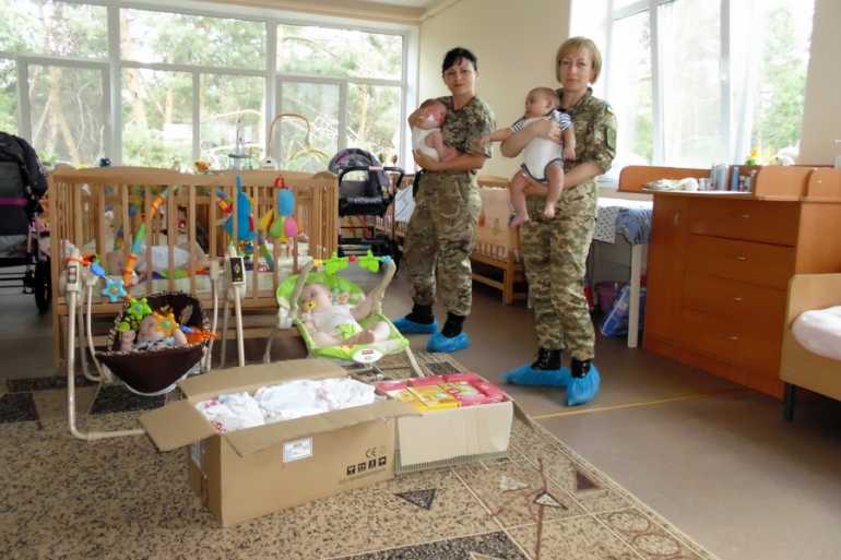 жінки-військовослужбовці з дітьми фото