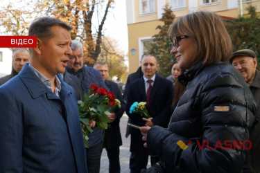 Олег Ляшко з журналістами фото