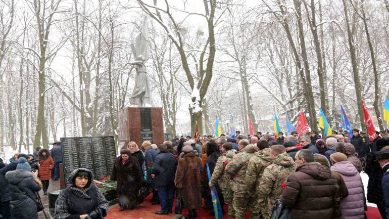 У Вінниці відбувся мітинг-реквієм, де вшанували воїнів-афганців