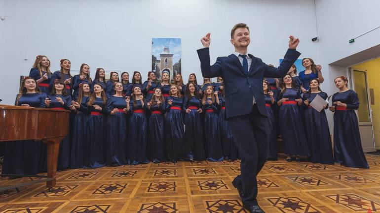 Кавери, хор та електронна музика: у Вінниці просто неба відбудеться благодійний концерт