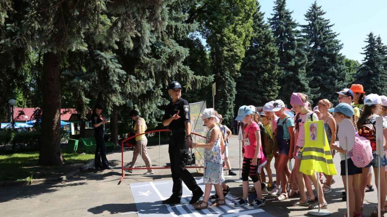 Юні вінничани спробували себе в ролі поліцейських