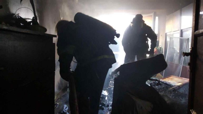 На Соборній у Вінниці ранок розпочався з пожежі у квартирі