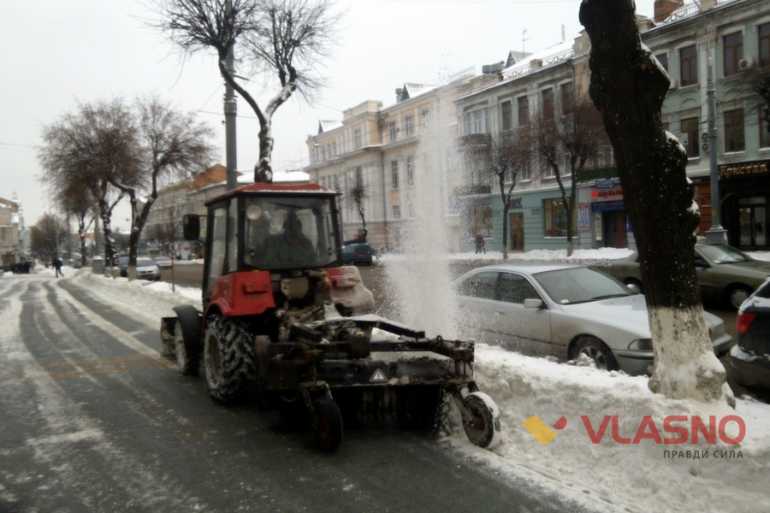 сніг на дорогах Вінниці фото