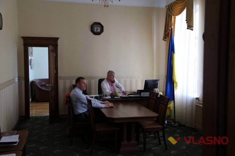 День вишиванки у вінницькому СБУ фото