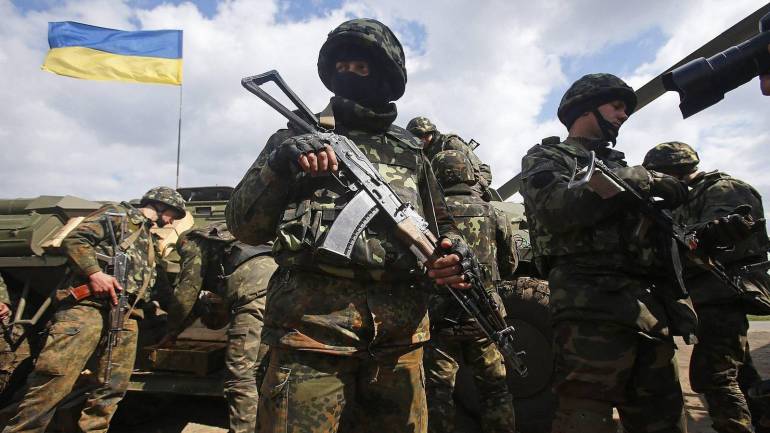 Під час бойових дій на Донбасі один наш захисник загинув та трьох було поранено
