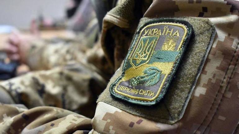 подвійна зарплата контрактників фото