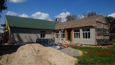 &laquo;Працюємо і вдень, і вночі&raquo; &ndash; школу в ОТГ на Вінниччині поспішають відремонтувати до 1 вересня