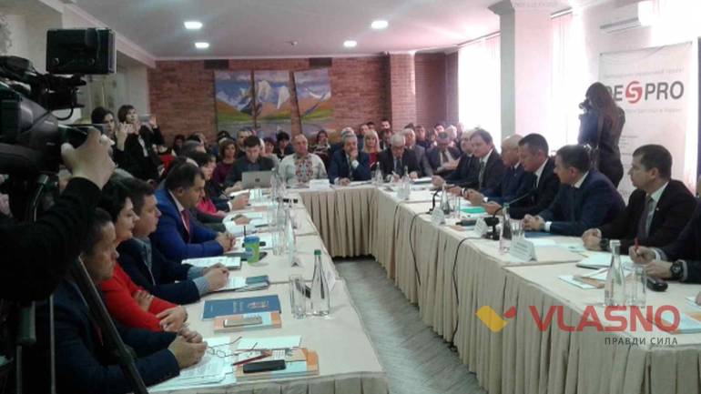 У Вінниці нардепи радились з керівниками місцевих ОТГ