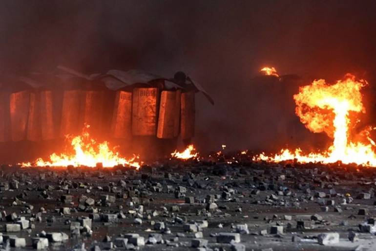 &ldquo;Чорний вівторок&rdquo; рік тому: від &ldquo;Мирного протесту&rdquo; до переговорів з прокремлівською маріонеткою 