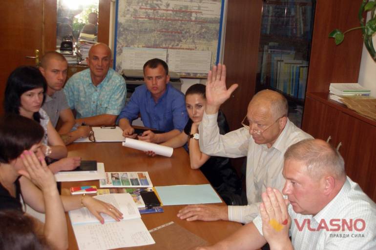 засідання постійної комісії з питань регламенту, депутатської діяльності та етики Вінницької облради фото