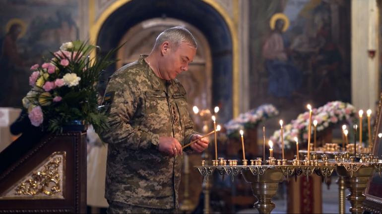 Командування Об'єднаних Сил ЗС України Сергій Наєв вітає українців з Великоднем (ВІДЕО)