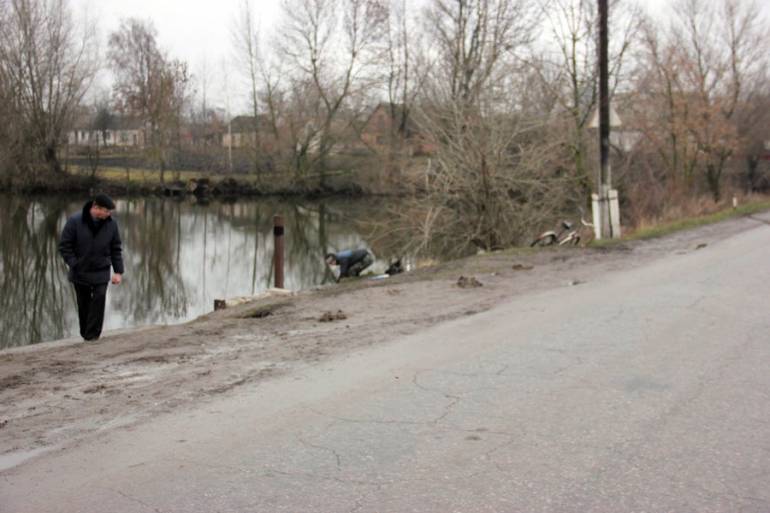вимоїна на греблі фото