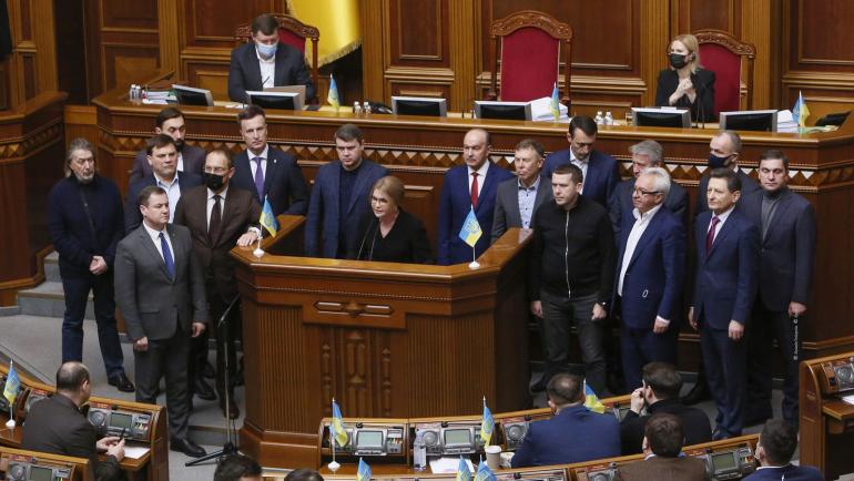 Єднатися і зміцнювати армію, &ndash; Юлія Тимошенко запропонувала план реакції на вторгнення Росії