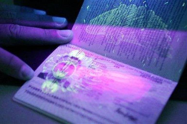 З кінця січня процедура надання біометричних даних при отриманні шенгену стане обов'язковою 