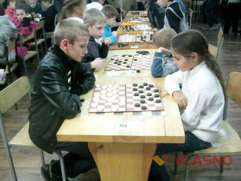 5-річний шашкіст із Запоріжжя виборює перемогу у Вінниці