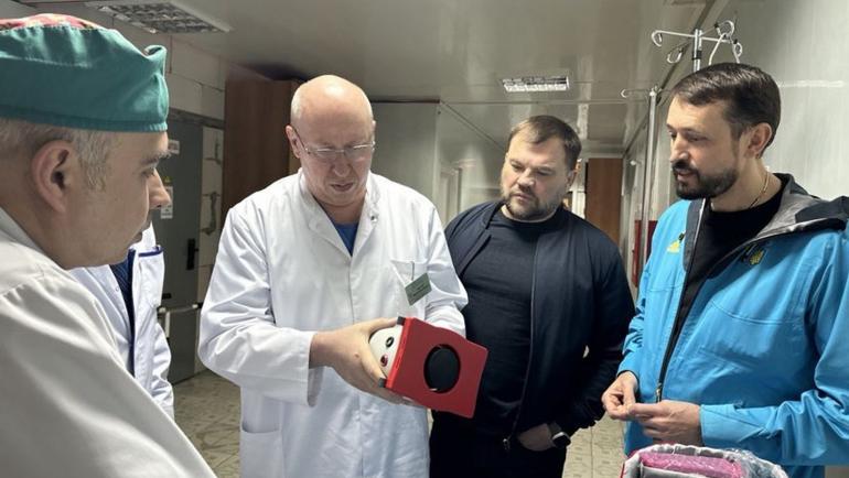 Олег Мейдич та Валерій Дубіль передали лікарням Вінниччини інноваційне медичне обладнання (ФОТО)