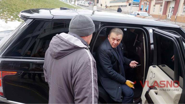 Вінничани перекрили дорогу меру через відсутність світла (ФОТО)
