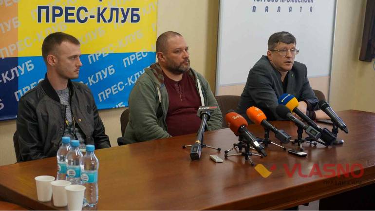 Вінницькі націоналісти стверджують, що зафіксували виборчі &laquo;каруселі&raquo;  (ВІДЕО)