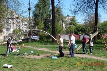 Маленькі вінничани допомогли прибирати &laquo;Хімік&raquo;