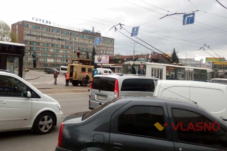 обрив електропроводів у Вінниці фото