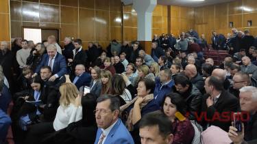 аграрії та Милованов фото