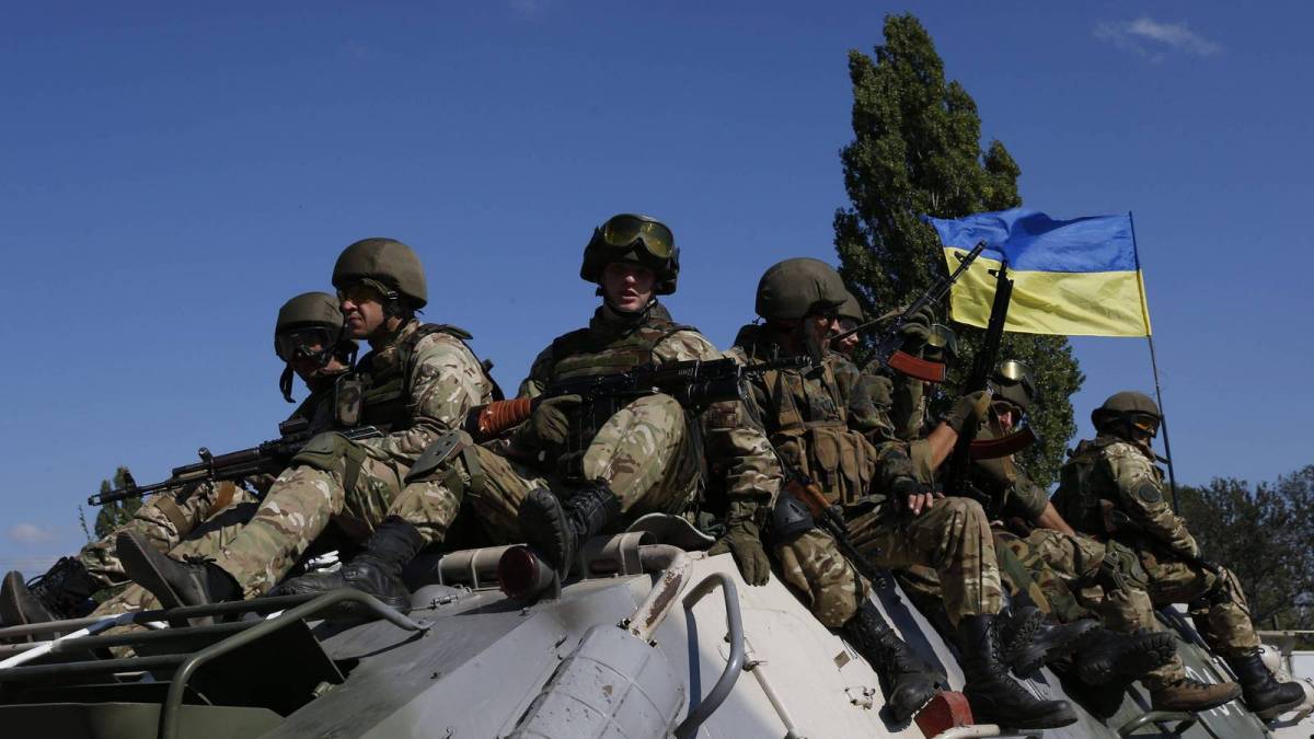 Доба на Донбасі: під час обстрілів двоє українських військових дістали поранення